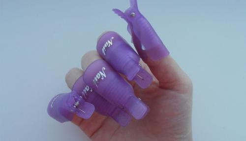 Как снять шеллак в домашних условиях без фольги. Как снимать шеллак в домашних условиях с помощью фольги