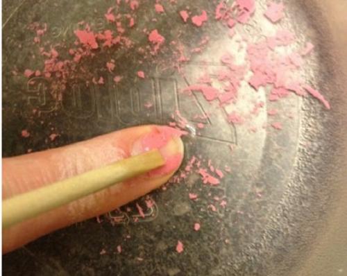 Как правильно снять шеллак в домашних условиях. Как правильно снимать гель-лак: советы 16