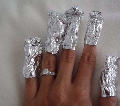 Как правильно снять шеллак в домашних условиях. Как правильно снимать гель-лак: советы 12