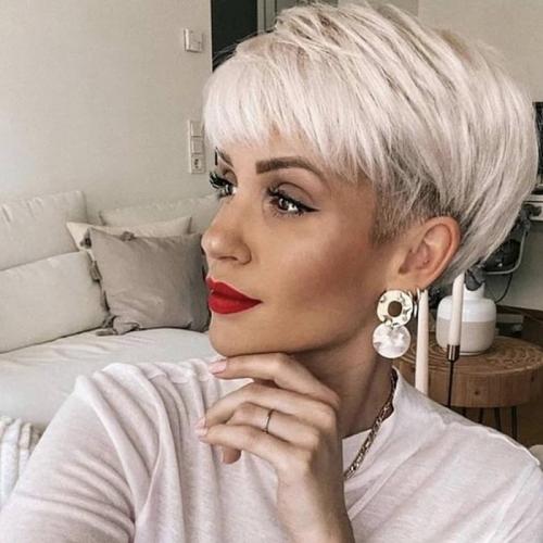 Стрижка боб-каре шапочка. Варианты стрижки боб для коротких волос: фото