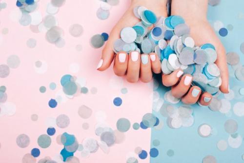 Праздничный маникюр на день рождения. Маникюр ко дню рождения