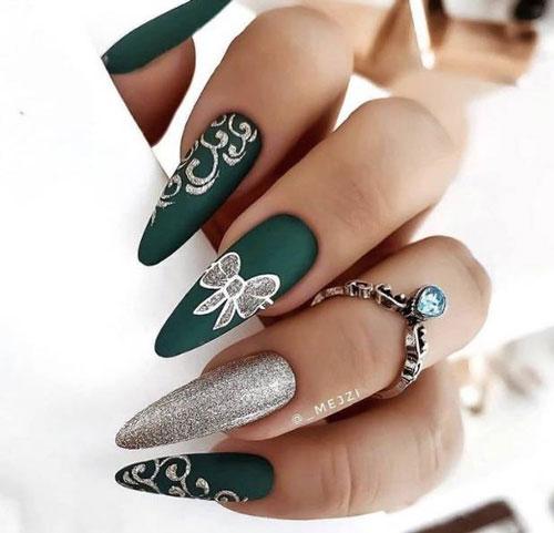 Красивый маникюр на новый год 2022. Модные цвета новогоднего маникюра 2022