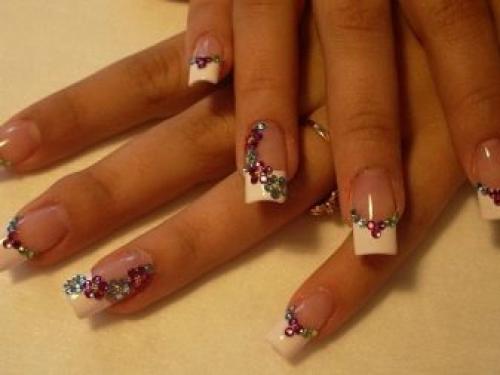 Белый френч с камушками. Френч с блесками 2022-2023: 150 фото лучших идей дизайна 18