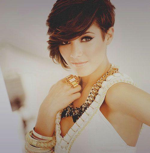 Стрижки на кудрявые волосы 2024. Женские стрижки на кудрявые волосы 2024 (фото)