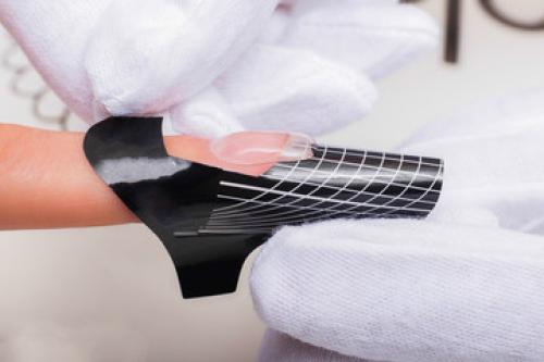 Зачем обезжиривать ноготь после базы? 3 основных причины 03 Зачем обезжиривать ноготь после базы? 3 основных причины 03