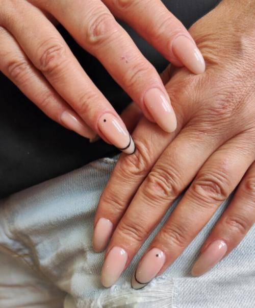 Новые тренды в модном маникюре на ногтях 15 Новые тренды в модном маникюре на ногтях 15