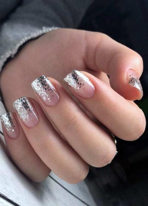 Френч блестками растяжка. Особенности маникюра с растяжкой