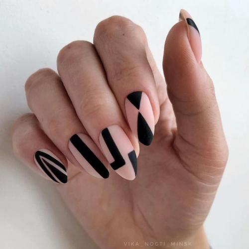 Что такое бежевый маникюр с чёрным цветом. Особенности сочетания