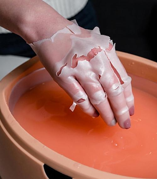 Гелевые ногти: возможно ли наносить лак на их поверхность 06