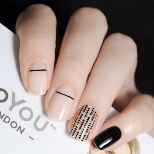 Бежевый маникюр с цветами: как создать стильный и эффектный дизайн 16 Бежевый маникюр с цветами: как создать стильный и эффектный дизайн 16