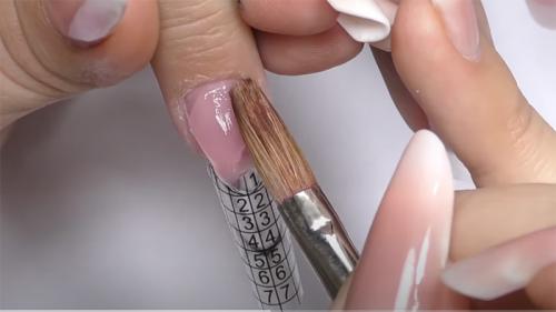 Базу или без базы? Как правильно подготовить ногти перед наращиванием полигелем 12 Базу или без базы? Как правильно подготовить ногти перед наращиванием полигелем 12