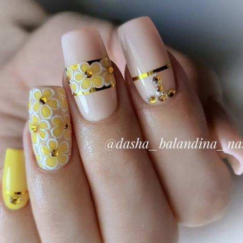 Как правильно подготовить ногти перед нанесением лака. Правила нанесения лака на ногти: основные советы