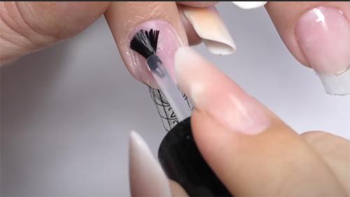 Базу или без базы? Как правильно подготовить ногти перед наращиванием полигелем 10 Базу или без базы? Как правильно подготовить ногти перед наращиванием полигелем 10