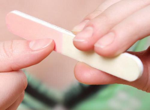 Профессиональный шеллак в домашних условиях: основные правила нанесения 03 Профессиональный шеллак в домашних условиях: основные правила нанесения 03