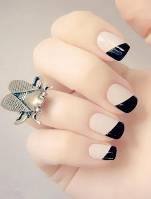 Береги свои ногти: советы по маникюру в черно бежевых тонах 04