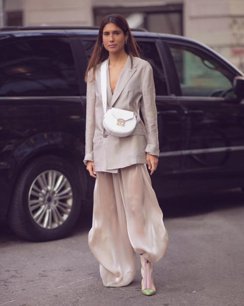 Как Кристин Лагард сочетает разные элементы одежды в одном наряде. TONAL DRESSING (ОБРАЗЫ В ОДНОЙ ПАЛИТРЕ)