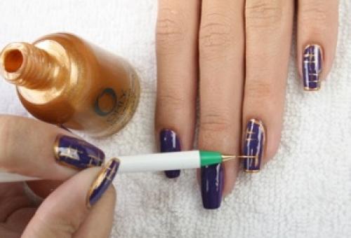 Какие материалы нужны для рисования по мокрому лаку иголкой. Рисование иголкой на ногтях: пошаговая инструкция