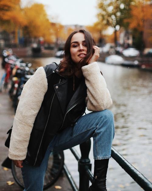 С чем носить косуху 2022. Как и с чем носить косуху в 2022: актуальные модели куртки, которые впишутся в любой образ