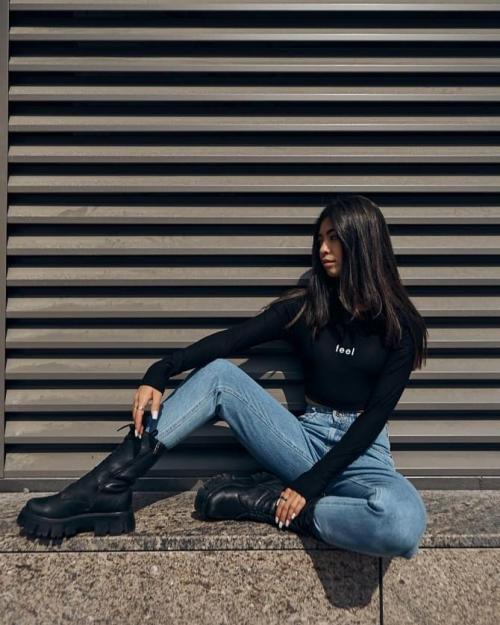 Джинсы скинни 2022. С чем носить джинсы скинни весной 2022: 5 модных сочетаний