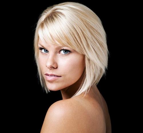 Объемное каре с челкой. Как выглядит женская стрижка боб-каре с челкой?