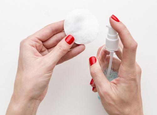 Маникюр шеллак лето 2024: новые тренды и стили 18