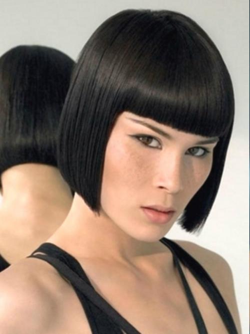 Вечерняя прическа на каре с челкой. Прически для стрижки каре: вечерние и на каждый день — 20 красивых и модных вариантов с фото