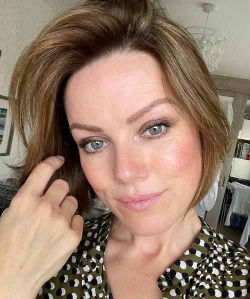 Укладка каре в домашних условиях. Потрясающие локоны 21 Укладка каре в домашних условиях. Потрясающие локоны 21