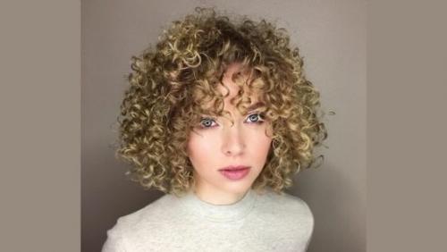 Как уложить каре волнами. Лучшие способы завивки волос на прическу каре