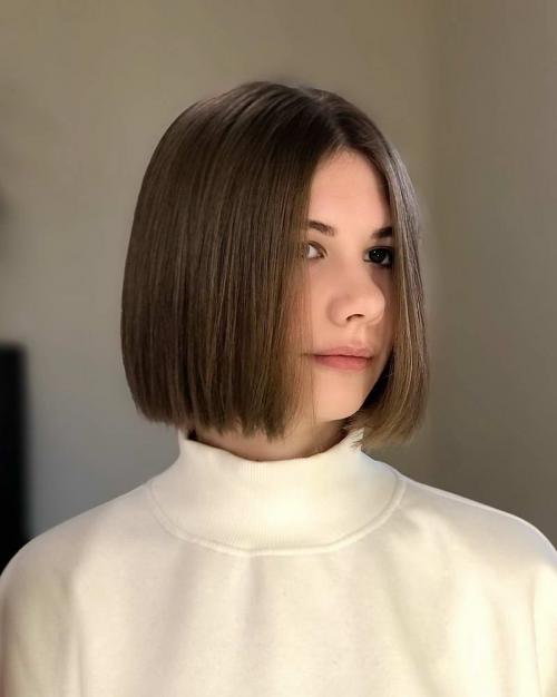 2022 каре с короткой макушкой. Стрижка каре на короткие волосы 2022 – самые стильные виды 01