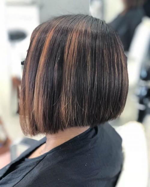 Градуированное каре на удлинение. Техника стрижки каре с градуировкой: