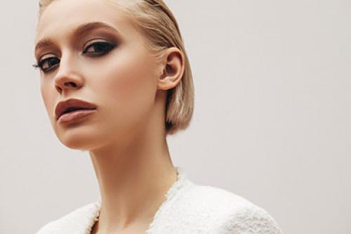 Прически на каре пошагово. Легкие повседневные прически на каре