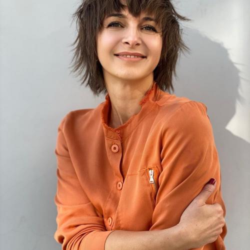 Как подстричь каскад на короткие волосы самостоятельно. Особенности стрижки каскад на короткие волосы