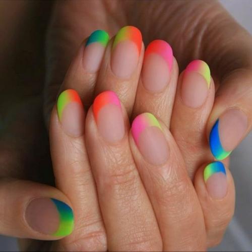 Как выбрать подходящий цвет шеллака для коротких ногтей. Дизайн на короткие ногти: тенденции и новинки 2024