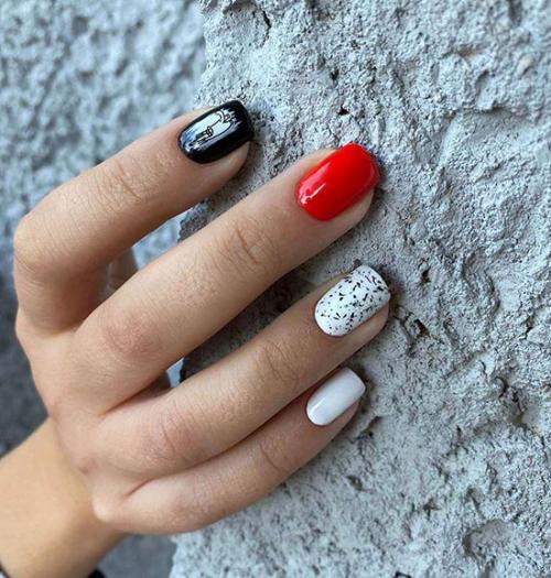 Красивый красный маникюр на короткие ногти. Модный красный маникюр на короткие ногти 2022: лучшие фото-новинки