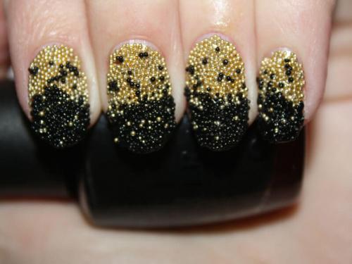 Маникюр со стразами и бульонками. Дизайн ногтей с бульонками: фото наиболее удачных вариантов