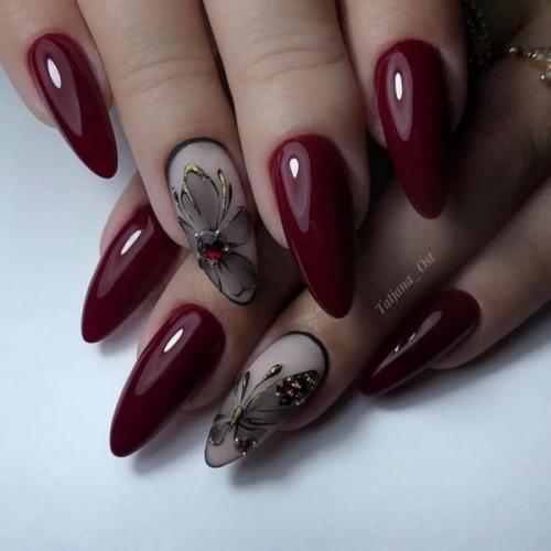 #1 Однотонный красный маникюр со стразами 2022. Аксессуары к красному маникюру 37