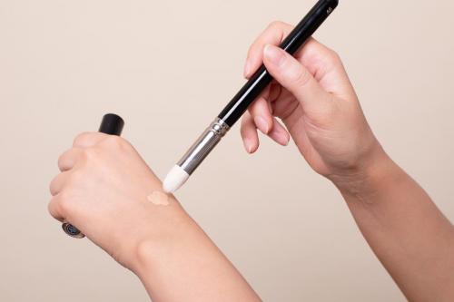 Как замаскировать темные круги под глазами с помощью макияжа. Как скрыть темные круги под глазами? Лучшие советы визажистов 03