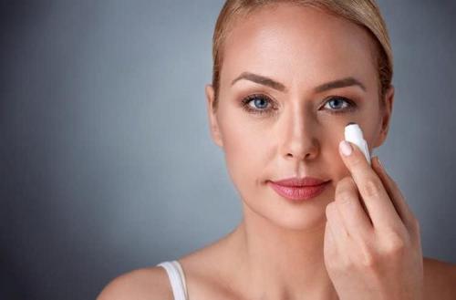 Как убрать грыжи под глазами народными средствами. Способы, как убрать грыжи под глазами Эффективные способы, как убрать грыжи под глазами