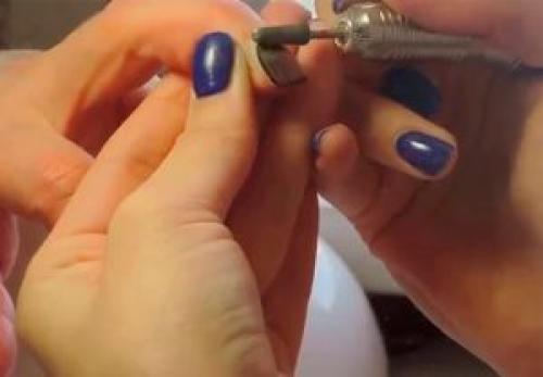 Как снять гель-лак аппаратом для маникюра. Что нужно знать об аппаратном снятии?