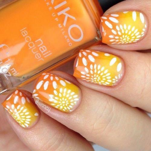 Как выбрать подходящий цвет лака для маникюра иголкой по мокрому лаку. Технология рисования на ногтях иголкой