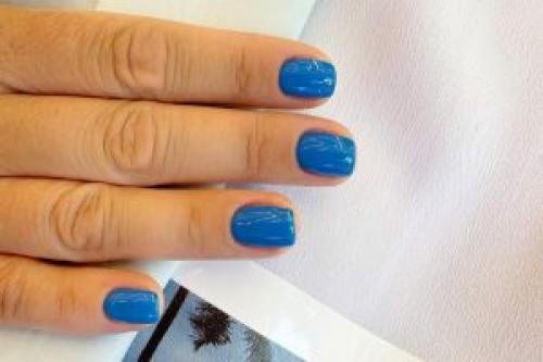 Профессиональный подход к наращиванию ногтей с использованием базы для гель-лака 10