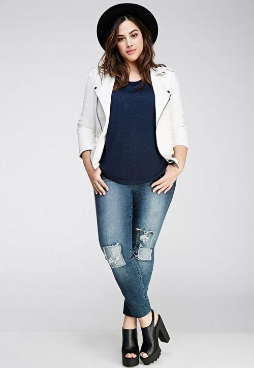 Стильная комбинация: как правильно сочетать рваные джинсы с стеганой косухой 04