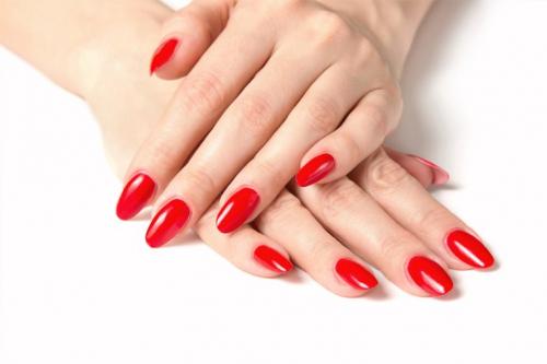 Как красить ногти шеллаком в домашних условиях. Шеллак в домашних условиях: пошаговое выполнение 01 Как красить ногти шеллаком в домашних условиях. Шеллак в домашних условиях: пошаговое выполнение 01