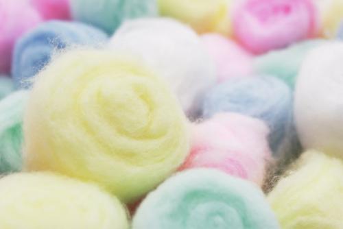 Как снять шеллак дома. Как правильно снимать гель-лак: советы