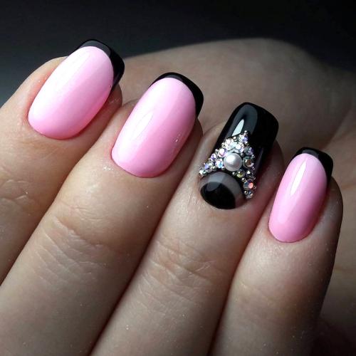 Как правильно сочетать черный и розовый цвета в маникюре