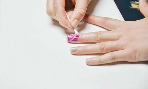 Водяной маникюр. Секреты качественного водного маникюра