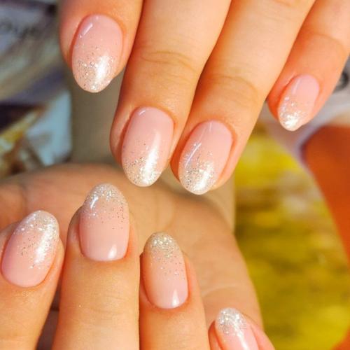 Что такое французский маникюр на овальных ногтях. Идеи французского маникюра на короткие ногти