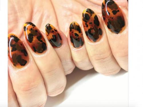 Откройте для себя новые горизонты в мире дизайна ногтей: топ-10 трендов 2019 года 02