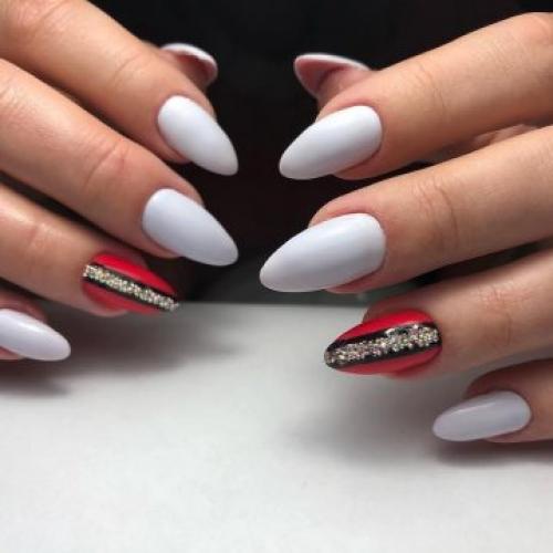 Как сделать френч шеллаком в домашних условиях. Маникюр френч шеллаком 01 Как сделать френч шеллаком в домашних условиях. Маникюр френч шеллаком 01