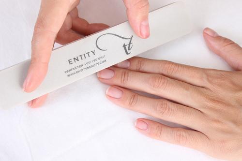 Новые образы маникюра с матовым покрытием. Матовый маникюр для коротких ногтей 02